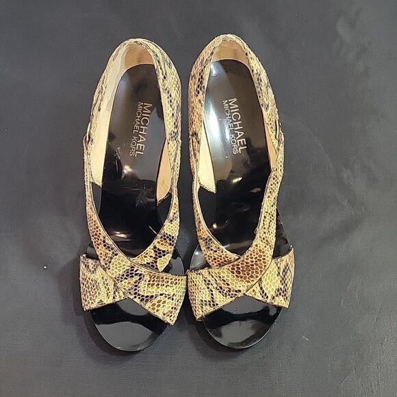 MICHEAL MICHEAL KORS SNAKESKIN PEEP TOE WOMEN"S SANDAL - Picture 3 of 13